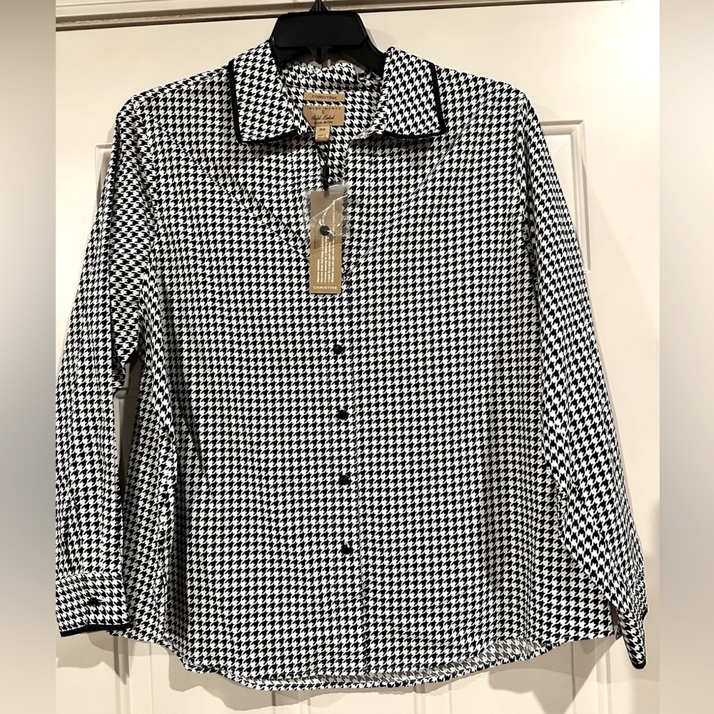Christine Investments Gold Label Non-Iron, size 18W, NWT, pet/smoke free home